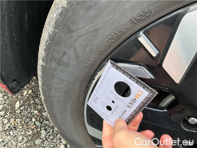  KIA  Niro e- 64,8kWh Style AT 5d #27