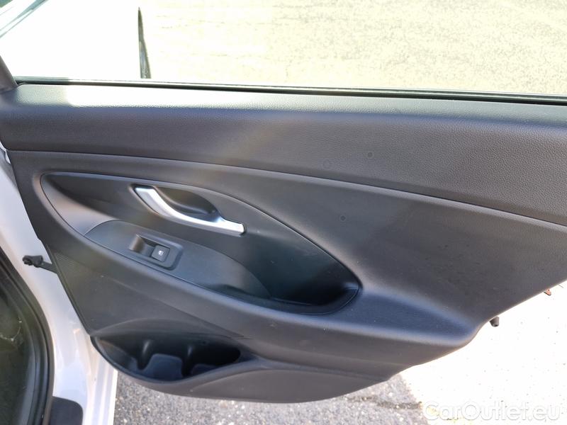  Hyundai  i30   cw (PD)(2017->)  kom.1.6CRDi 115 Smart #20