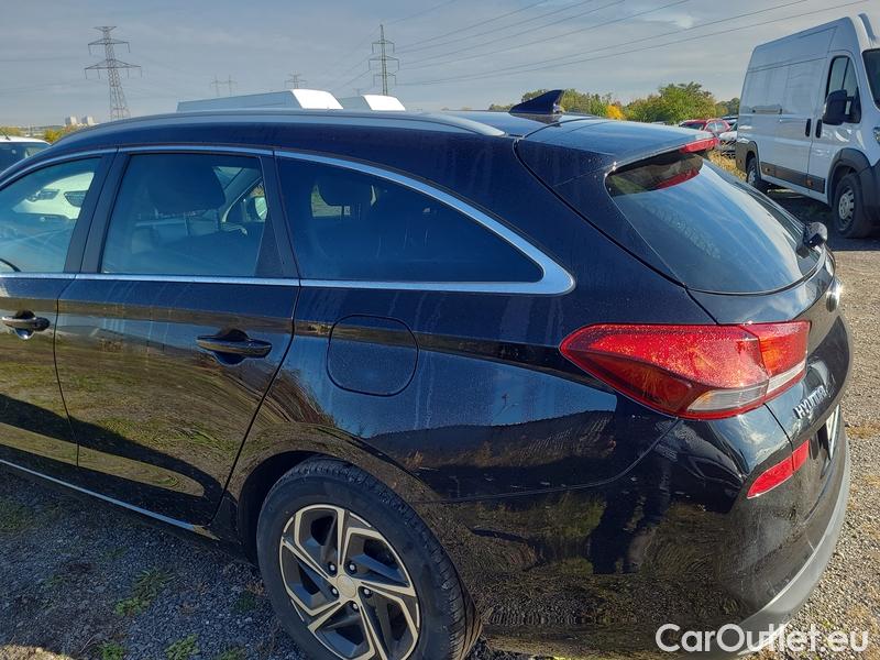  Hyundai  i30  (PD)(01.2017  ->)  kom.1.6CRDi 115 Smart #14