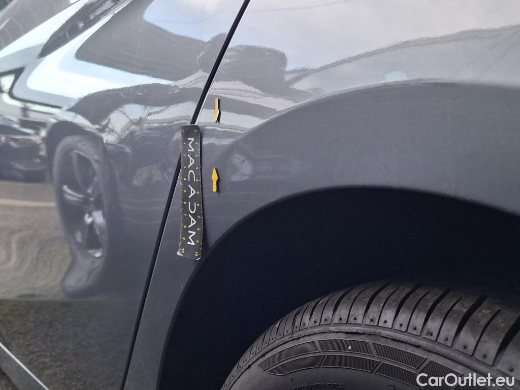  Bmw  Serie 1 BMW Série 1 / 2019 / 5P / Berline 116i DKG7 Business Design #80