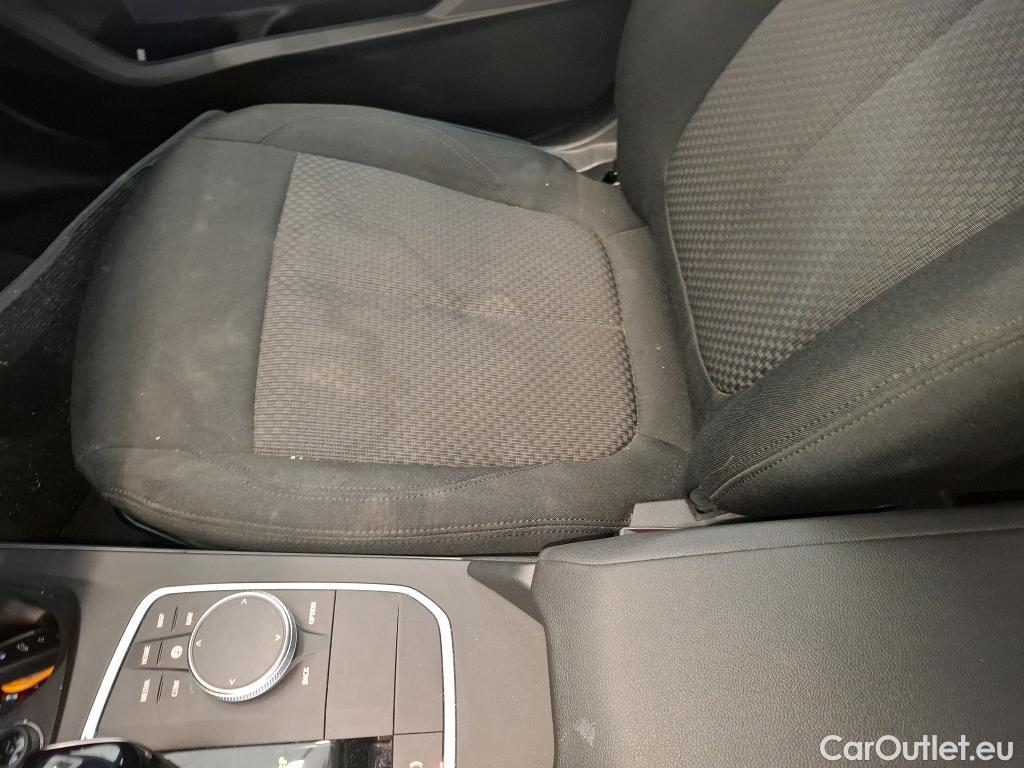  Bmw  Serie 1 BMW Série 1 / 2019 / 5P / Berline 116i DKG7 Business Design #93