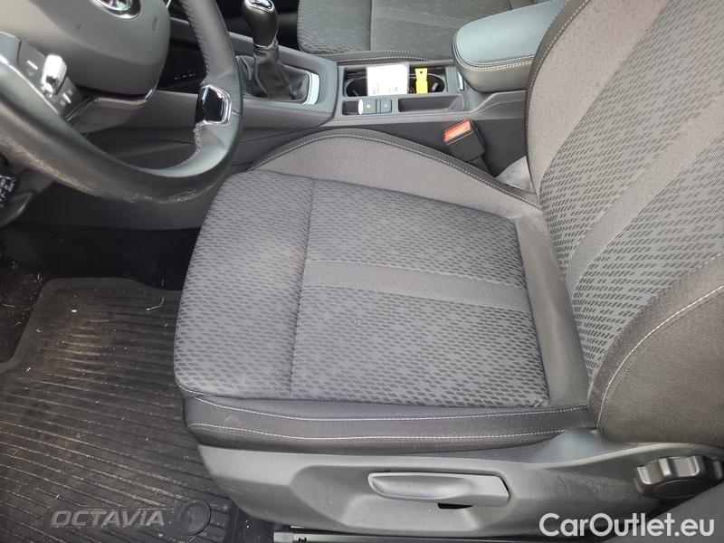  Skoda  Octavia  Combi (NX3)(2020) Oct.Combi 1.5TSI 110 Style #7