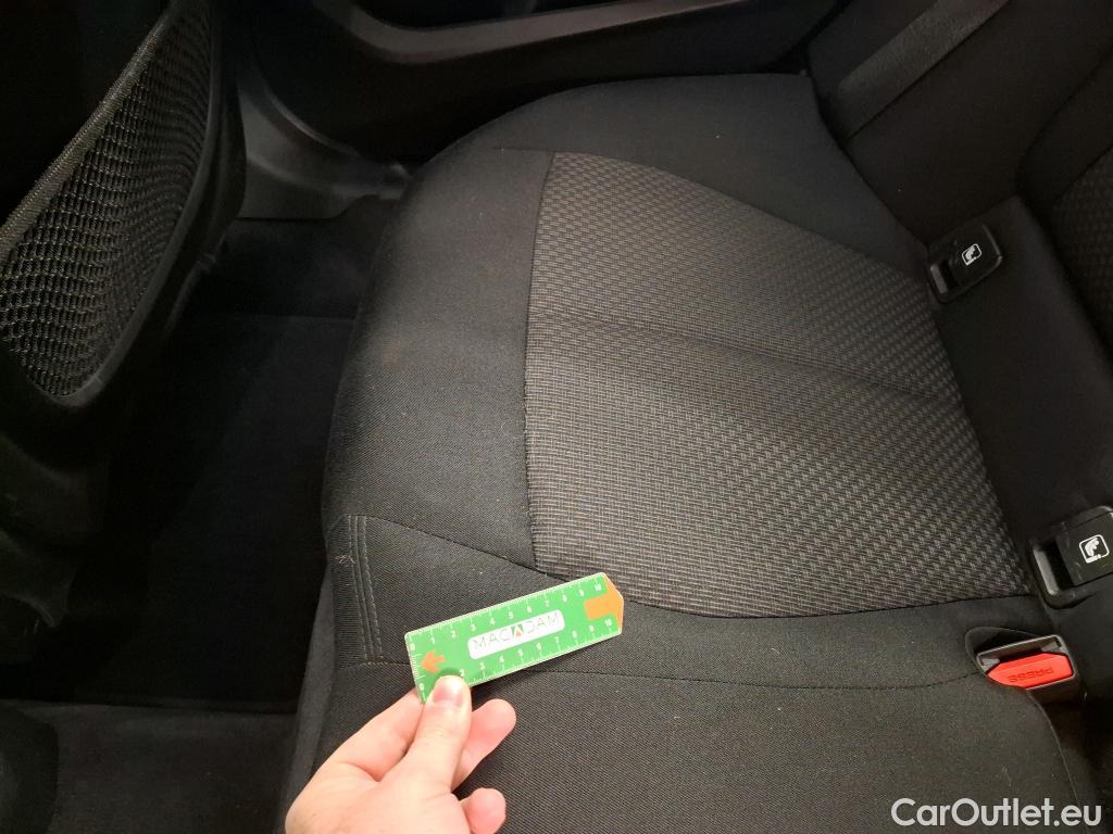  Bmw  Serie 1 BMW Série 1 / 2019 / 5P / Berline 116i DKG7 Business Design #4