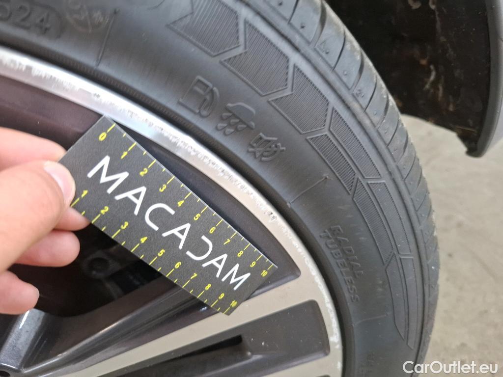  Bmw  Serie 1 BMW Série 1 / 2019 / 5P / Berline 116i DKG7 Business Design #51