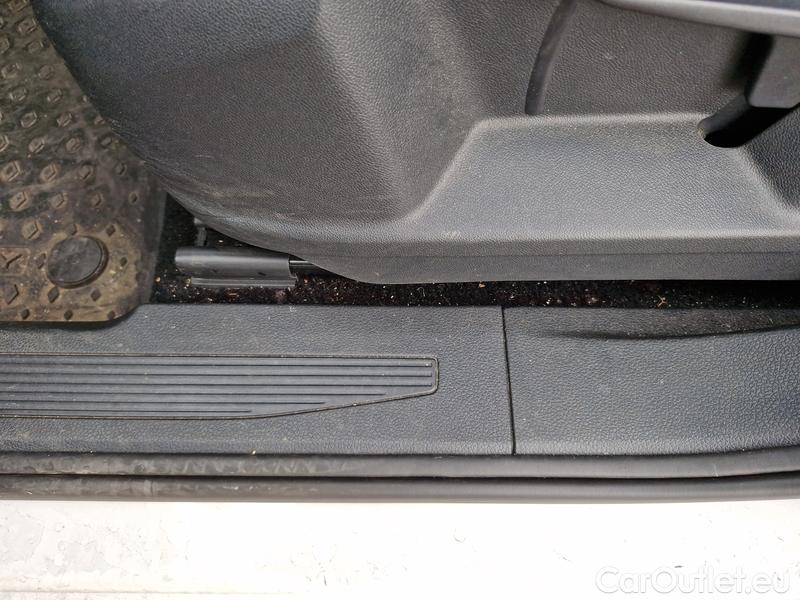  Volkswagen  Caddy  Cargo (SBA/SBH)(2020)  2.0 TDI 90 4d #19