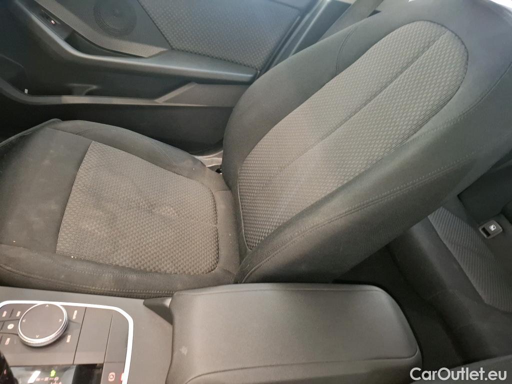  Bmw  Serie 1 BMW Série 1 / 2019 / 5P / Berline 116i DKG7 Business Design #94