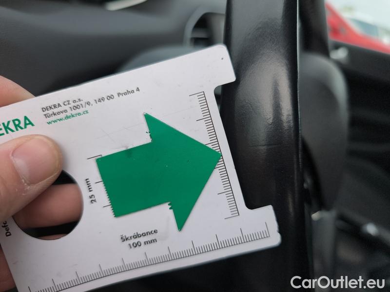  Peugeot  308 -SW  (P5) (2021)  SW 1.5BHDi 130 ACTIVE P 5d #8