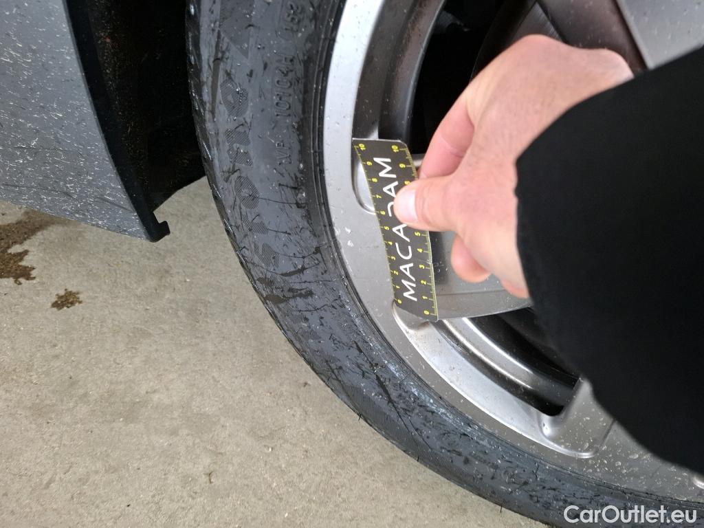  Bmw  Serie 1 Série 1 Berline 118 d Lounge 2.0 150CV BVA8 E6d #23