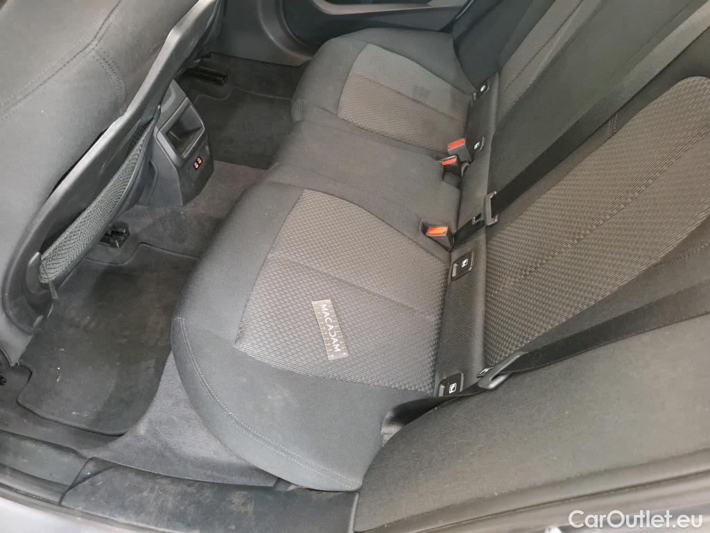  Bmw  Serie 1 BMW Série 1 / 2019 / 5P / Berline 116i DKG7 Business Design #95