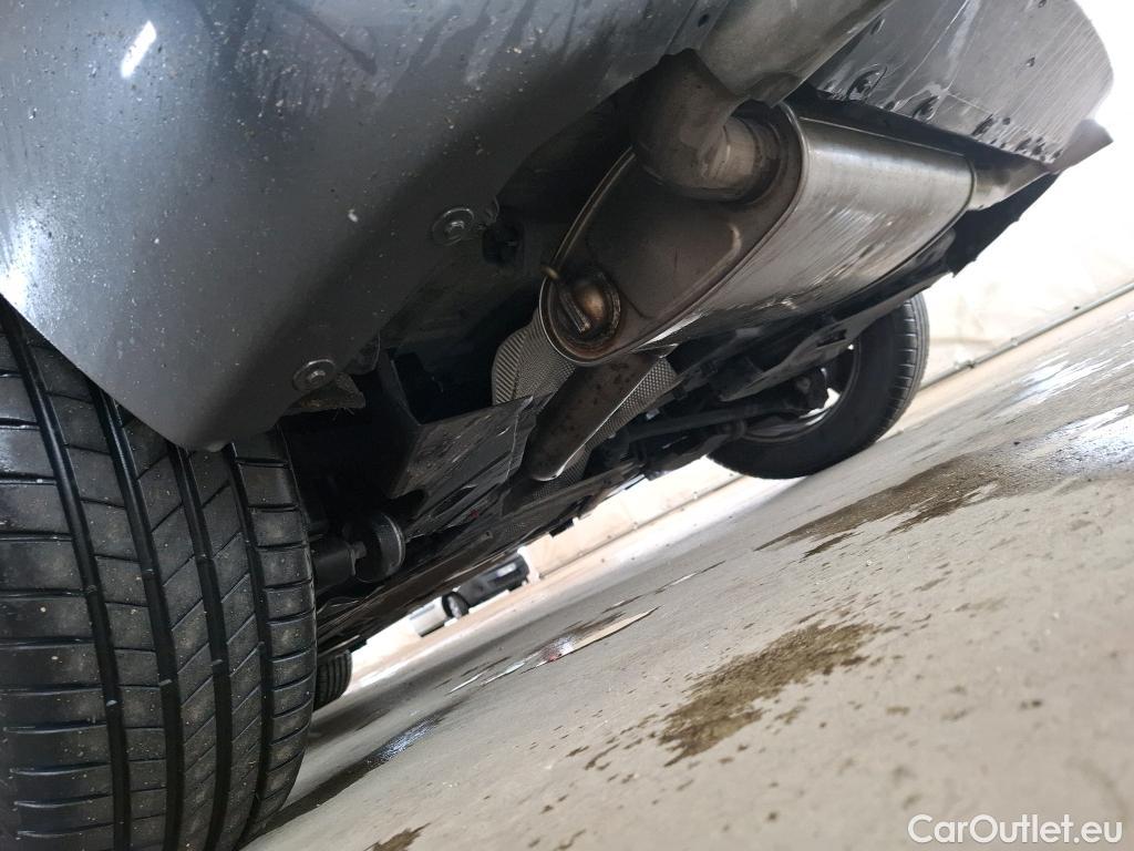  Bmw  Serie 1 Série 1 Berline 118 d Lounge 2.0 150CV BVA8 E6d #6