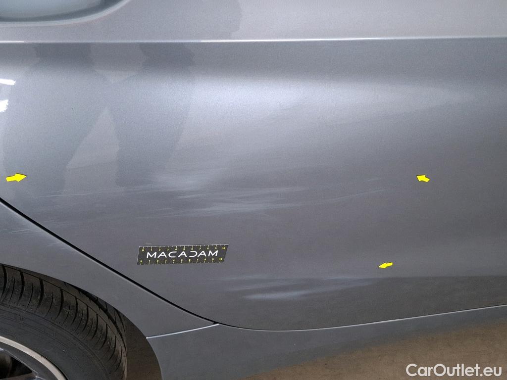  Bmw  Serie 1 BMW Série 1 / 2019 / 5P / Berline 116i DKG7 Business Design #39