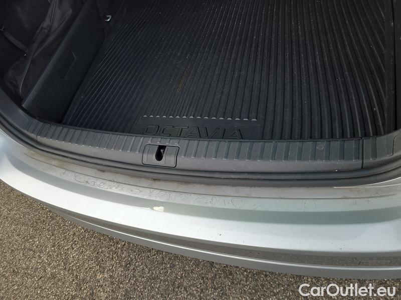  Skoda  Octavia  Combi (NX3)(2020) Oct.Combi 1.5TSI 110 Style #13