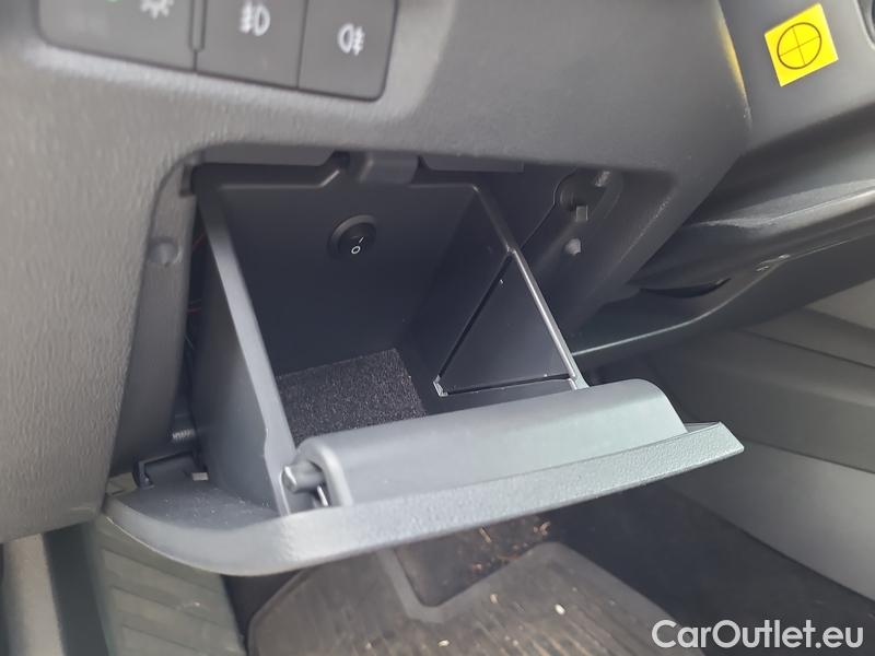  Skoda  Octavia  Combi (NX3)(2020) Oct.Combi 1.5TSI 110 Style #9