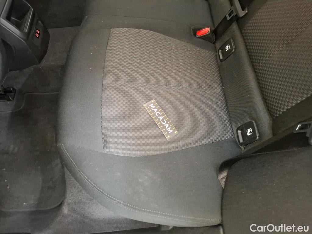  Bmw  Serie 1 BMW Série 1 / 2019 / 5P / Berline 116i DKG7 Business Design #96