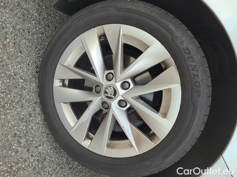  Skoda  Octavia  Combi (NX3)(2020) Oct.Combi 1.5TSI 110 Style #15