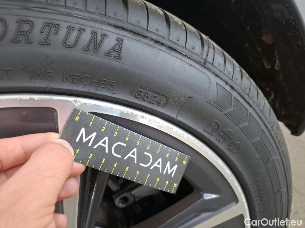  Bmw  Serie 1 BMW Série 1 / 2019 / 5P / Berline 116i DKG7 Business Design #50