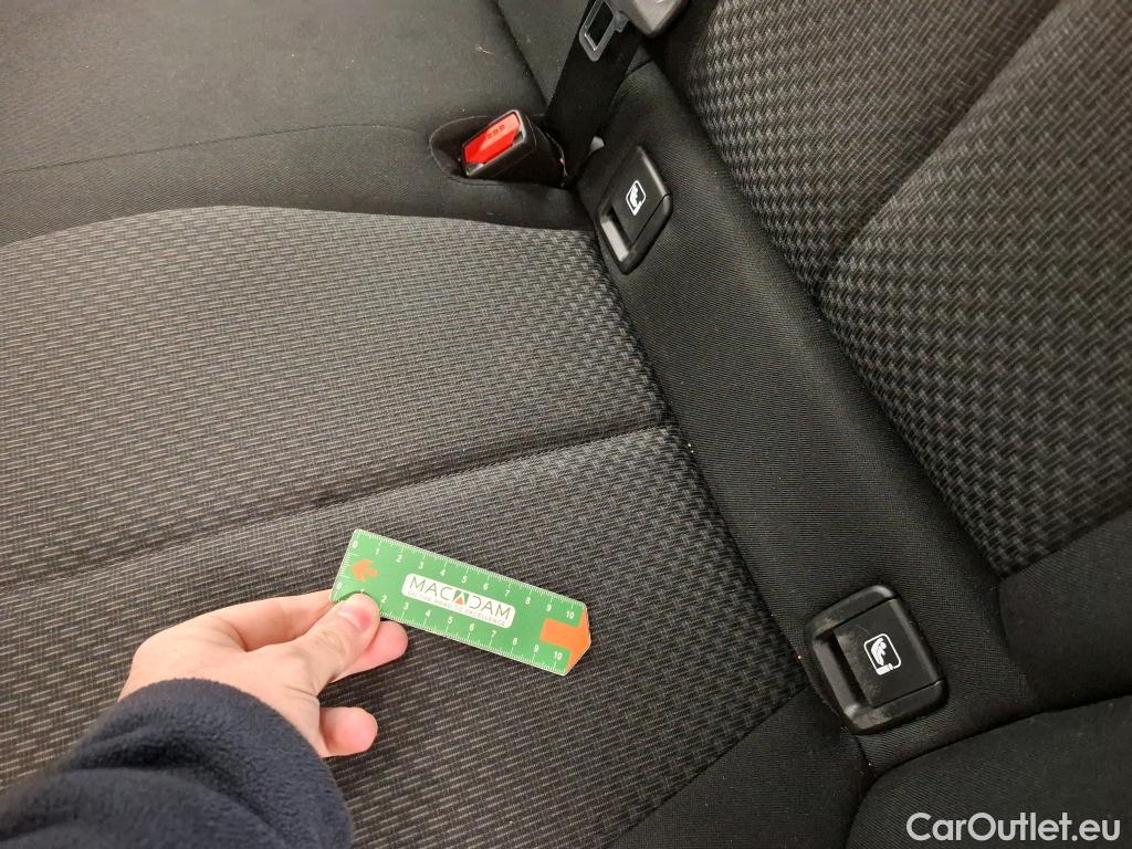  Bmw  Serie 1 BMW Série 1 / 2019 / 5P / Berline 116i DKG7 Business Design #3