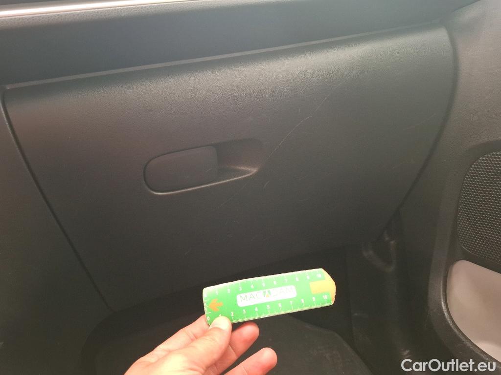  Citroen  C3  Société Feel 1.5 BlueHDI 100CV BVM5 E6dT #10