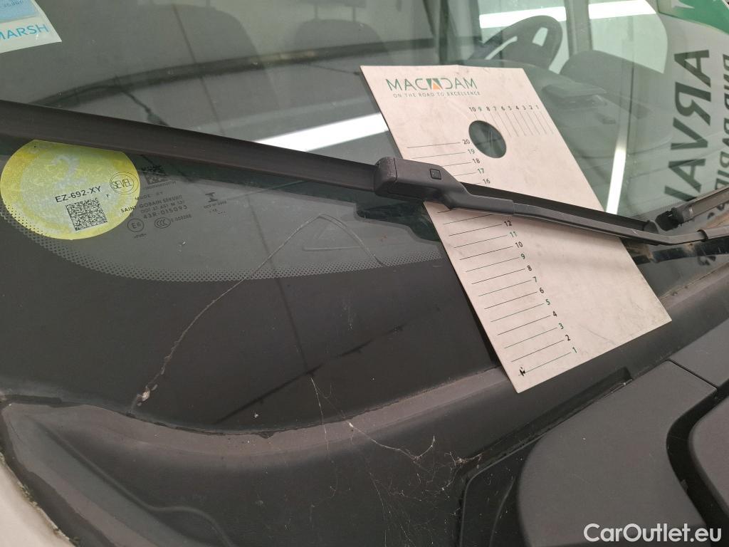  Citroen  Jumper CITROEN  VU 4p Fourgon 30 L2H2 BlueHDi 130 BVM6 Business #2