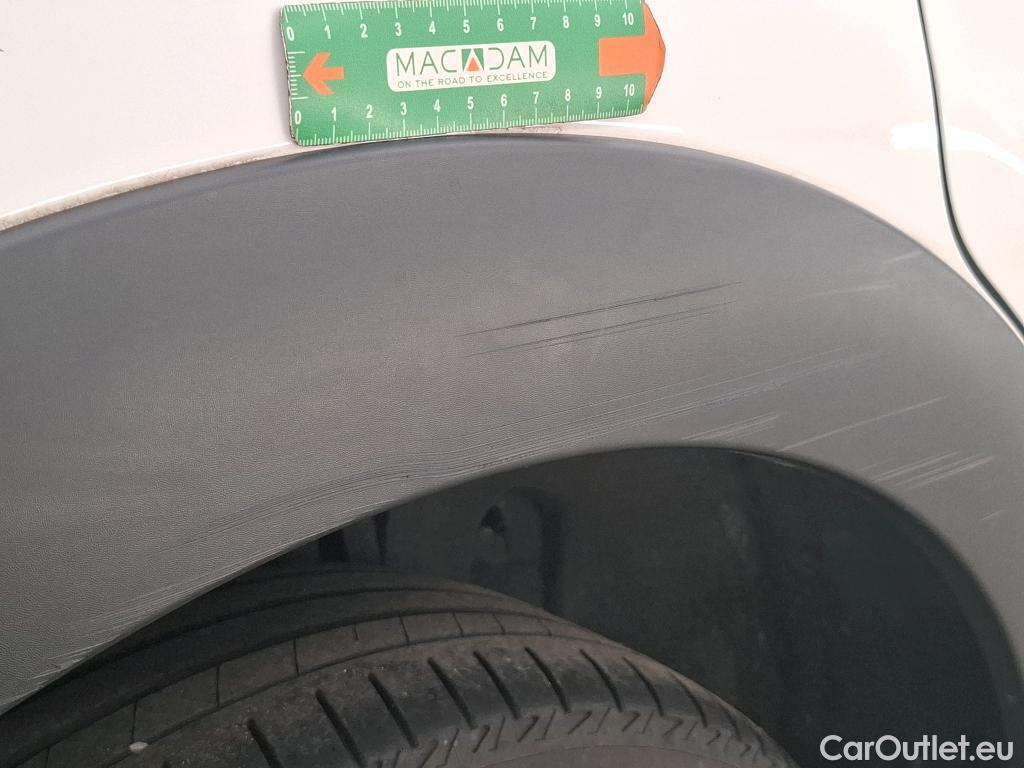  Citroen  C3  Société Feel 1.5 BlueHDI 100CV BVM5 E6dT #25