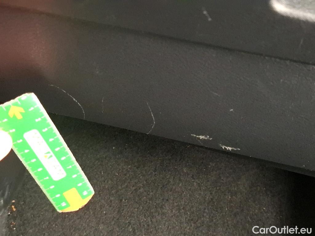  Nissan  Micra NISSAN  5p Berline IG-T 90 Business Edition #4