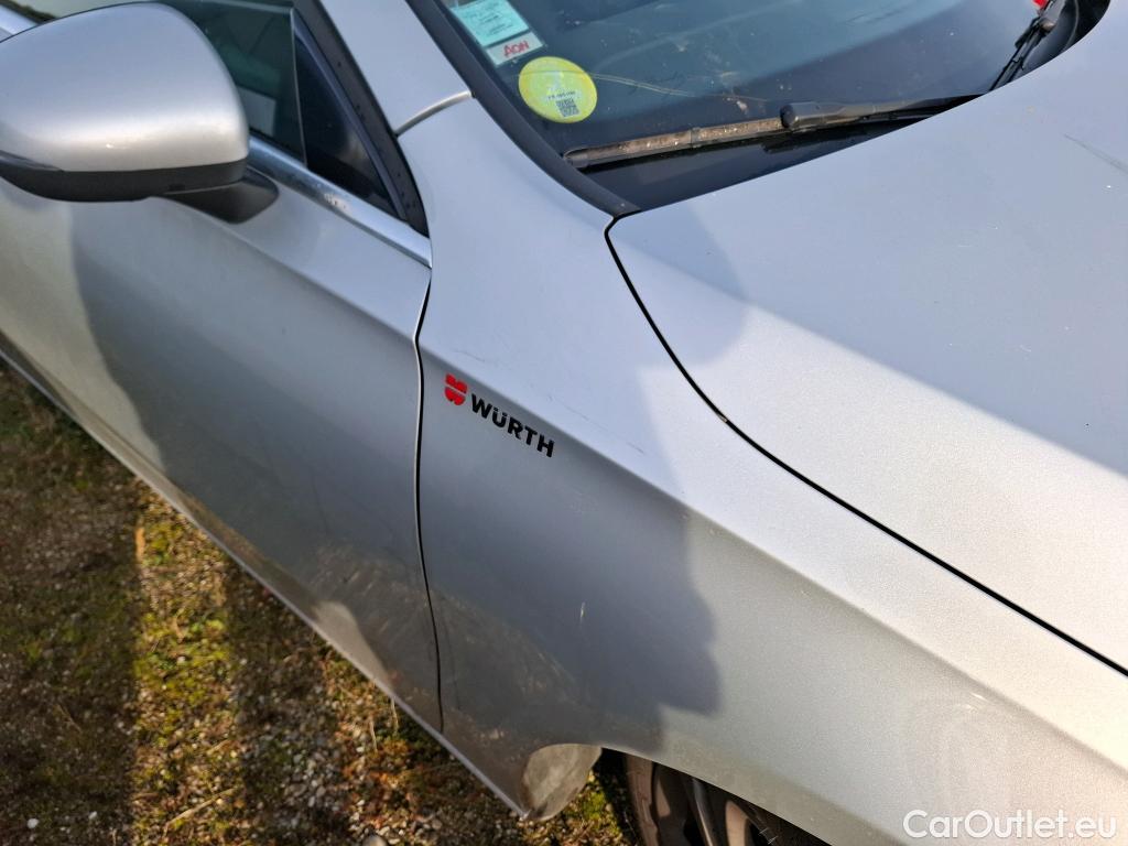  Mercedes  A-Klasse MERCEDES-BENZ Classe A Compact / 2018 / 5P / Berline A 180 d Business Line 7G-DCT #15