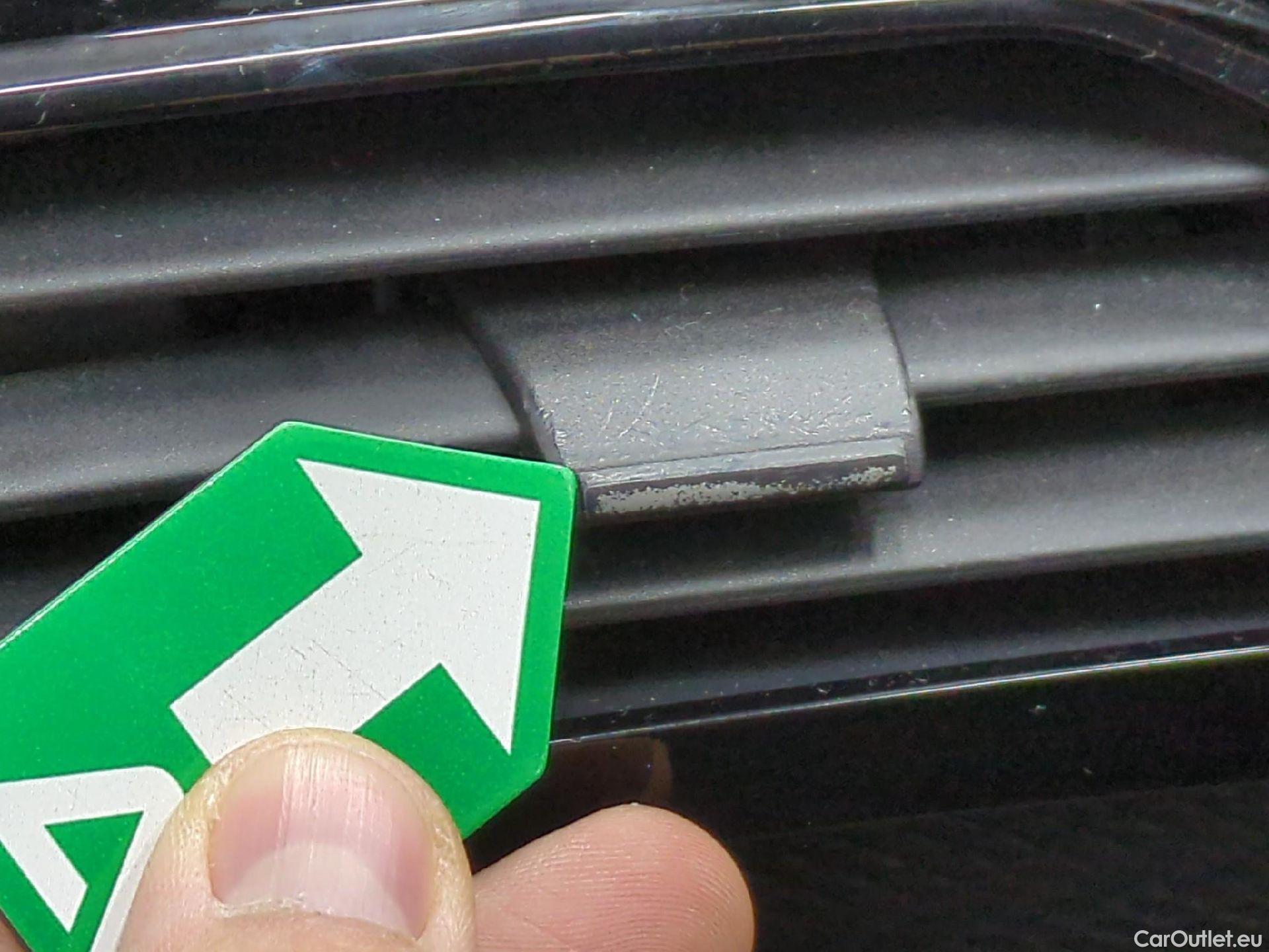  Peugeot  308  Active Pack 1.5 HDi 130CV BVM6 E6d #1