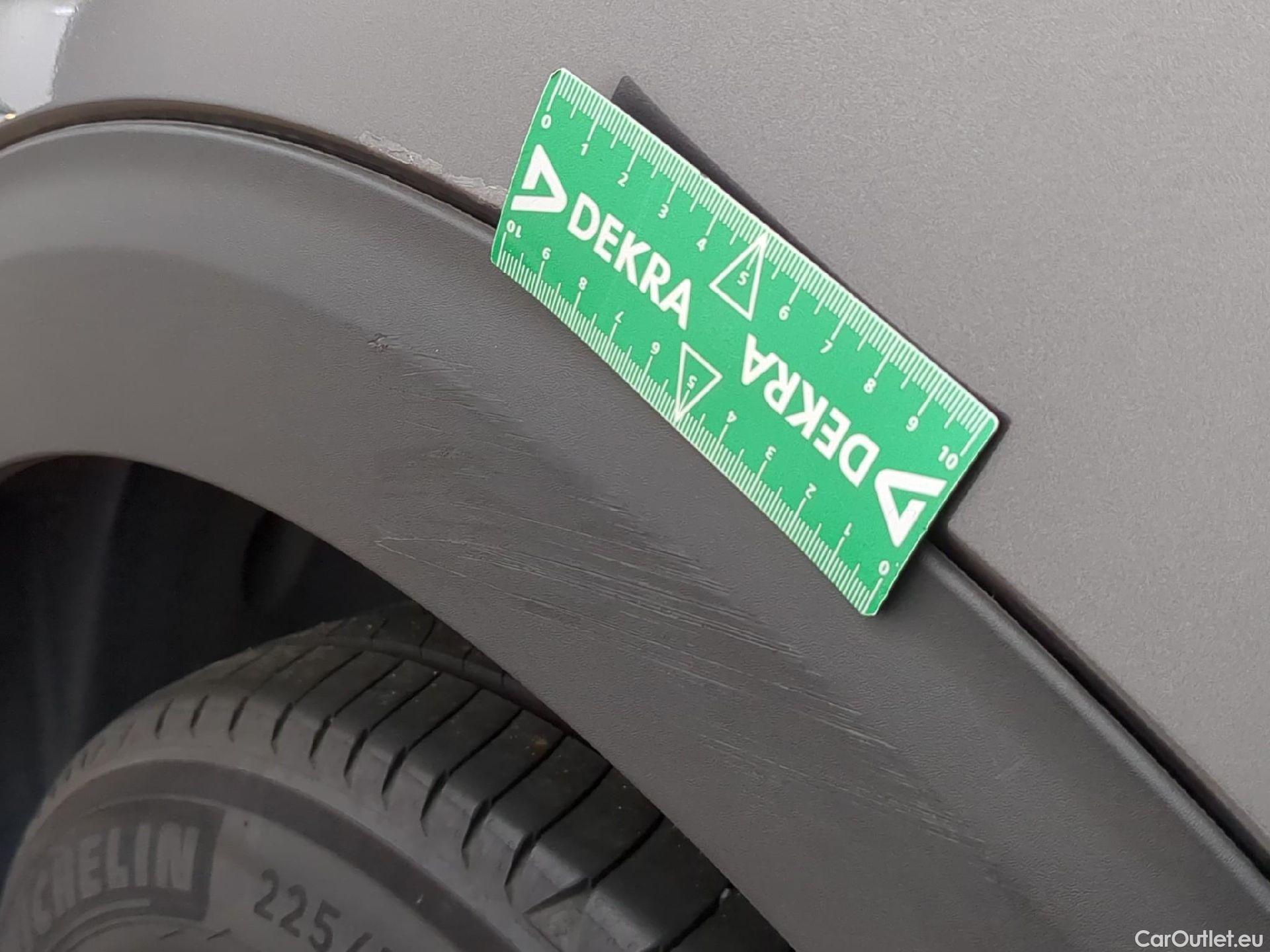  Peugeot  3008  Road Trip 1.2 PureTech 130CV BVA8 E6d #44