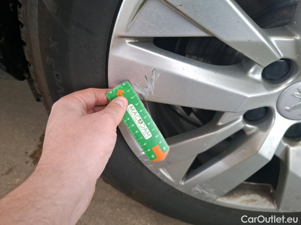  Peugeot  3008  II Active Pack 1.5 HDi 130CV BVA8 E6d #30