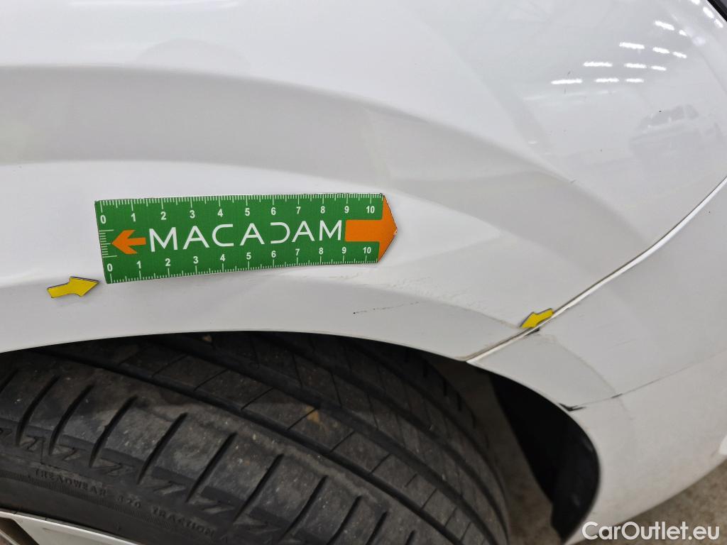  Peugeot  208  Premium 1.5 HDi 100CV BVM6 E6d #64