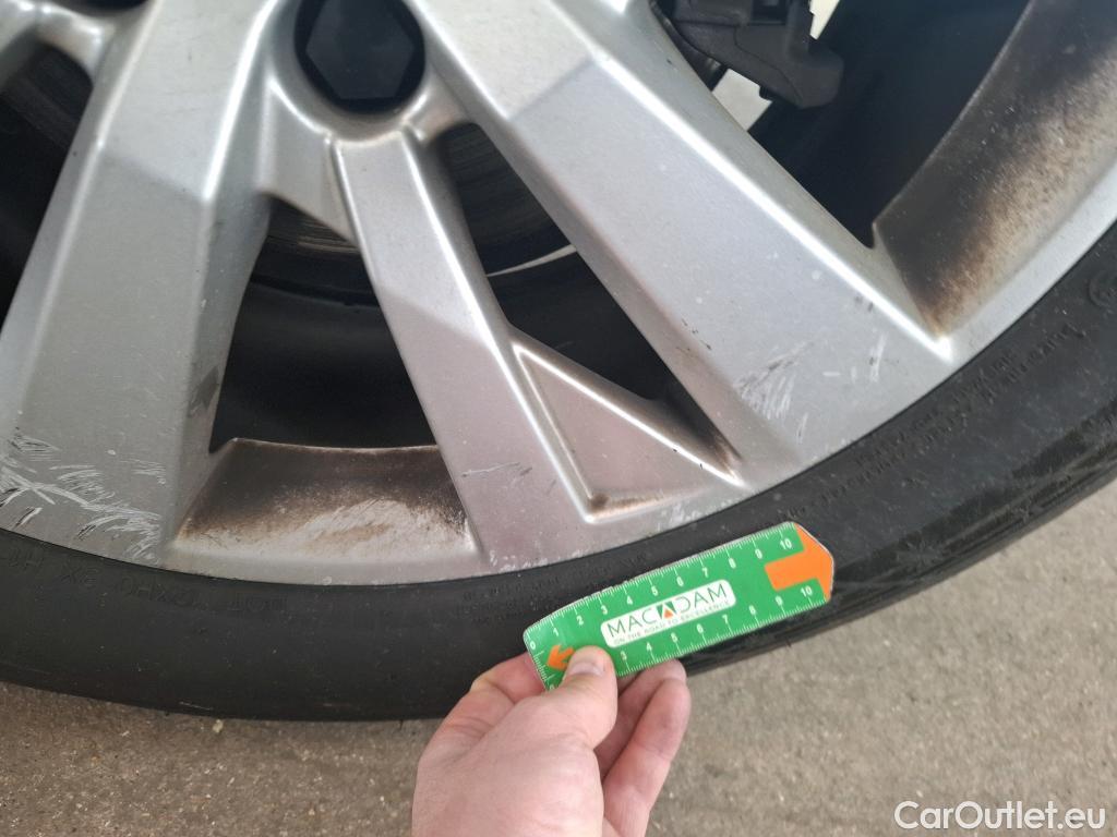  Peugeot  3008  II Active Pack 1.5 HDi 130CV BVA8 E6d #33