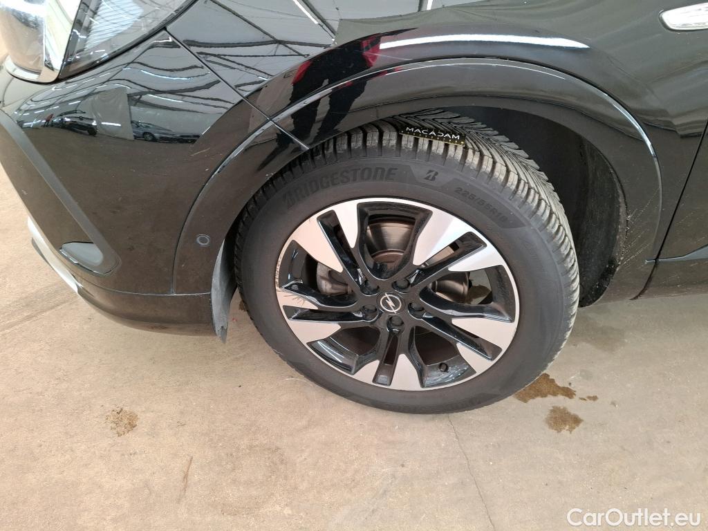  Opel   Grandland X Grandland X Elegance Business 1.5 130CV BVA8 E6d #46