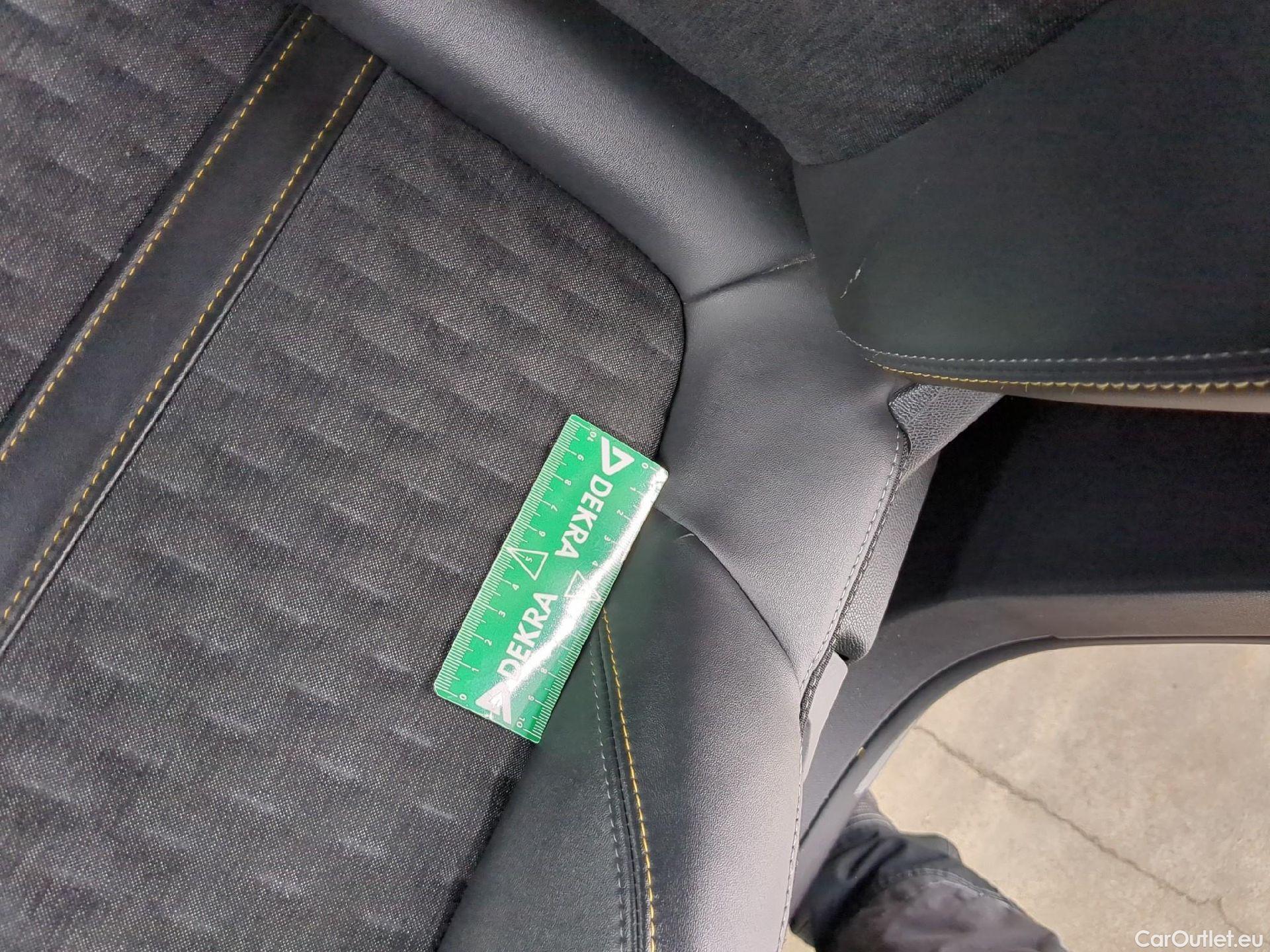  Peugeot  3008  Road Trip 1.2 PureTech 130CV BVA8 E6d #2