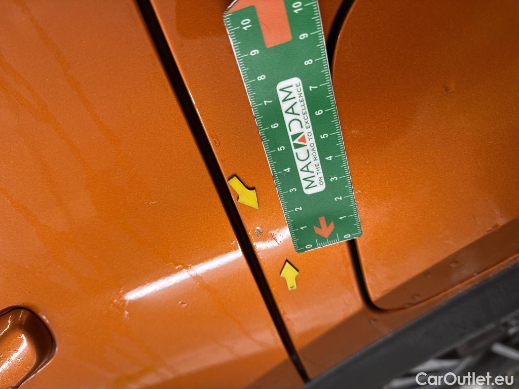  Peugeot  2008  Allure Pack 1.5 HDi 130CV BVA8 E6d #19