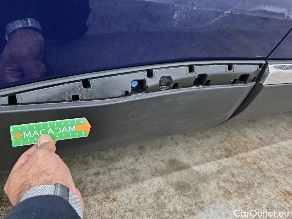  Peugeot  3008  Allure Business 1.2 PureTech 130CV BVA8 E6dT #17