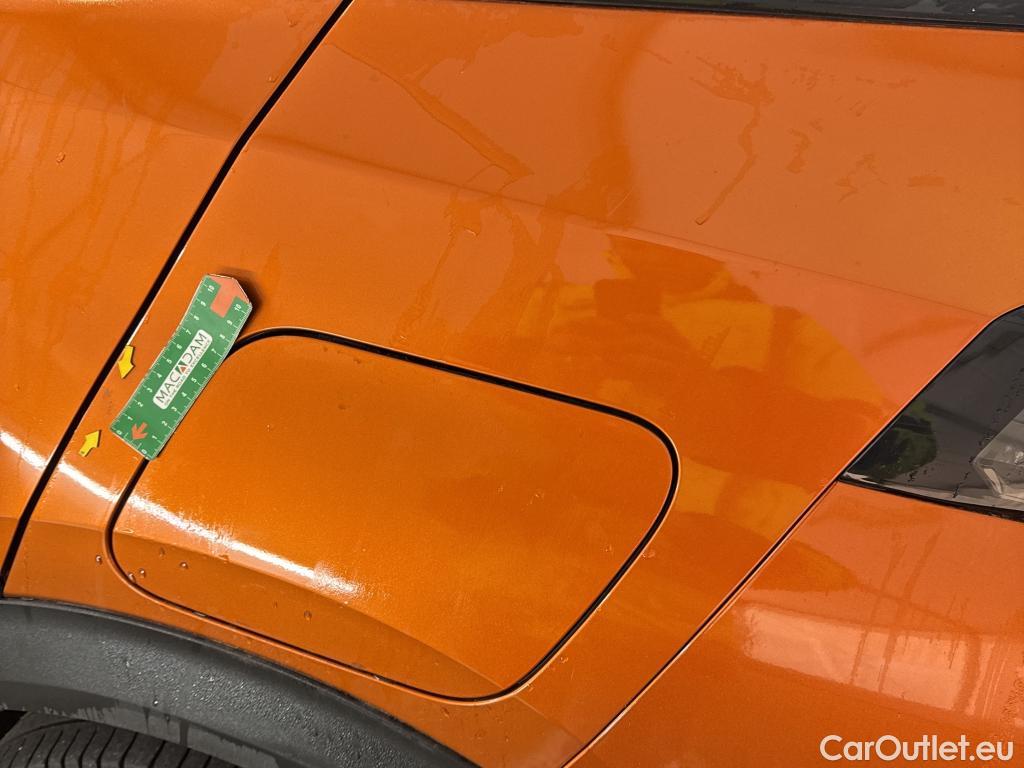  Peugeot  2008  Allure Pack 1.5 HDi 130CV BVA8 E6d #18