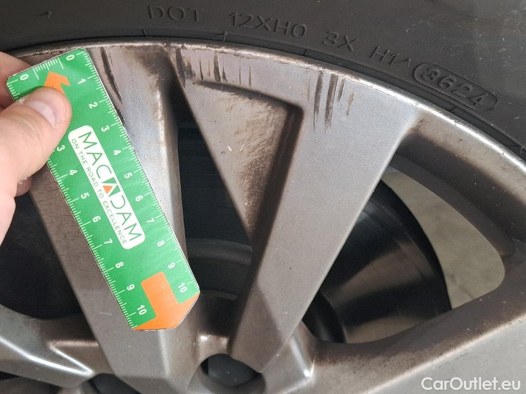  Peugeot  3008  II Active Pack 1.5 HDi 130CV BVA8 E6d #21