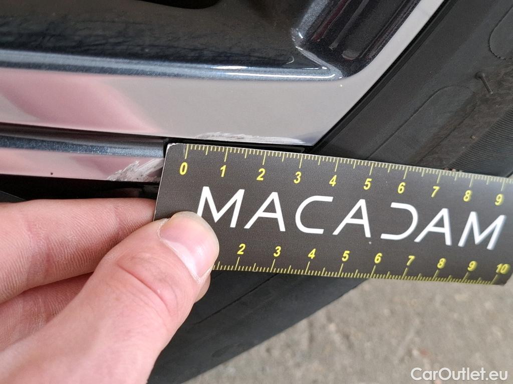  Peugeot  208  Allure 1.2 PureTech 100CV BVA8 E6d #24