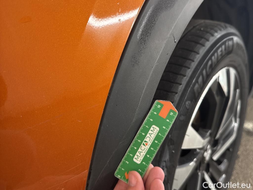  Peugeot  2008  Allure Pack 1.5 HDi 130CV BVA8 E6d #35