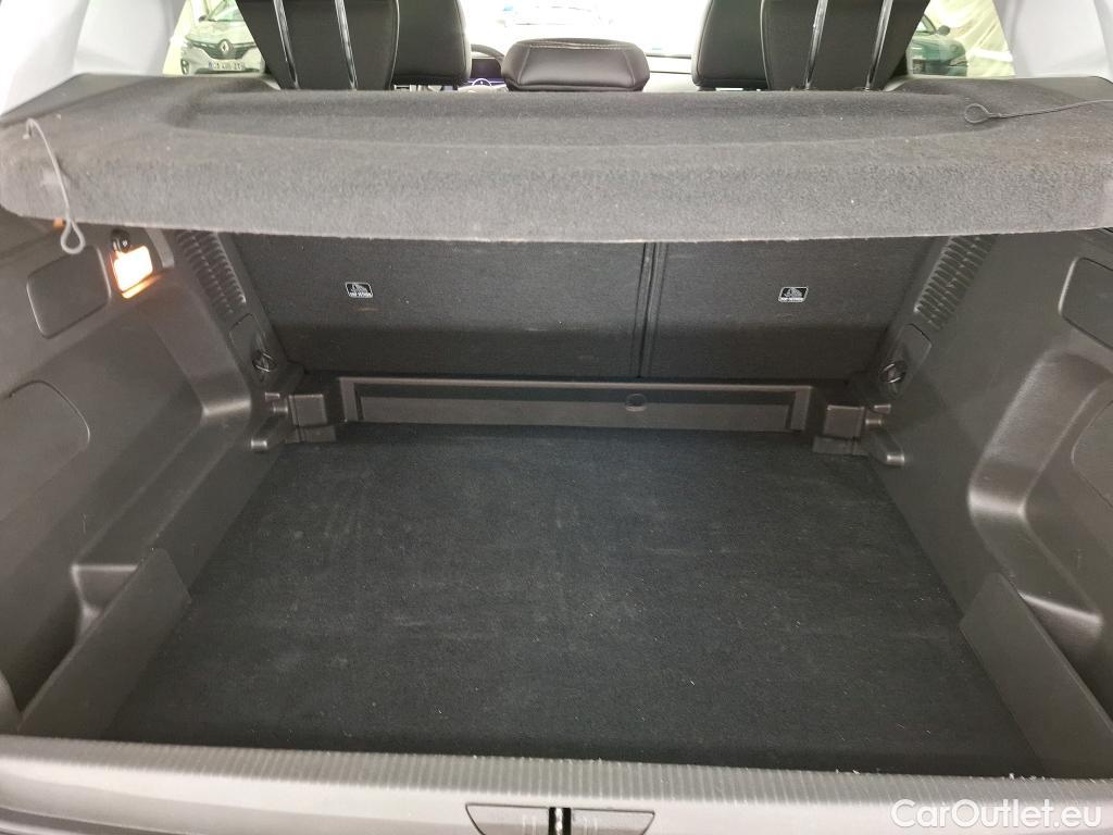  Opel   Grandland X Grandland X Elegance Business 1.5 130CV BVA8 E6d #68