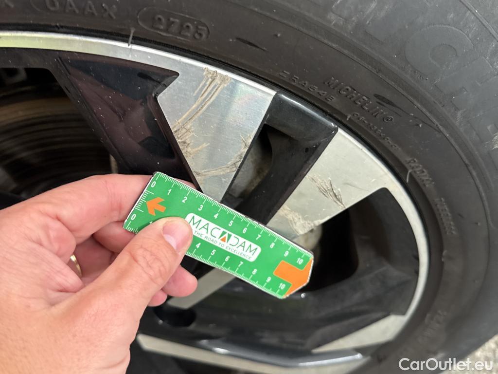  Peugeot  2008  Allure Pack 1.5 HDi 130CV BVA8 E6d #6