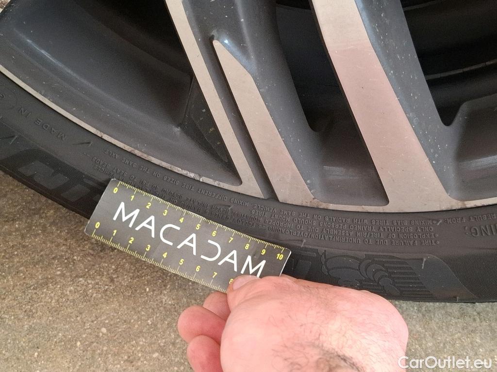  Peugeot  208  Allure Pack 1.2 PureTech 100CV BVA8 E6d #26