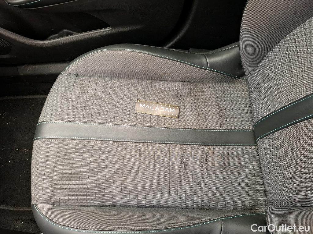  Peugeot  2008  Allure Business 1.2 PureTech 130CV BVM6 E6d #12