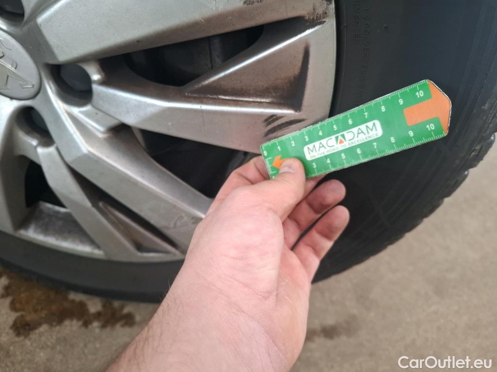  Peugeot  3008  II Active Pack 1.5 HDi 130CV BVA8 E6d #46