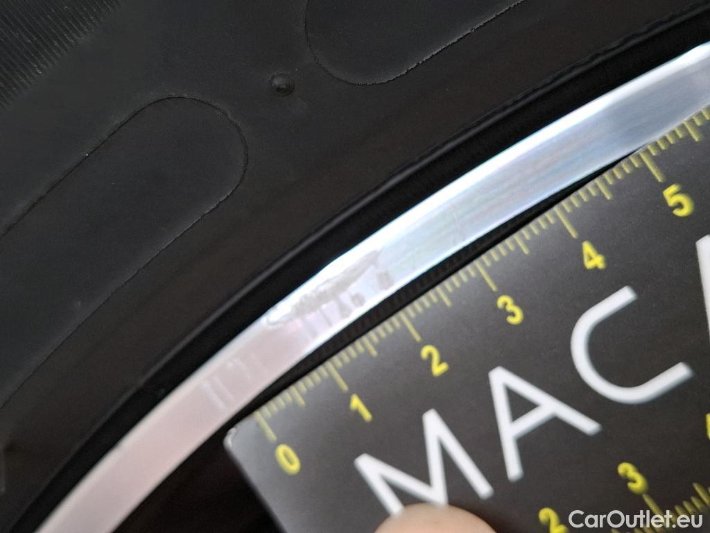  Peugeot  208  Allure 1.2 PureTech 100CV BVA8 E6d #32