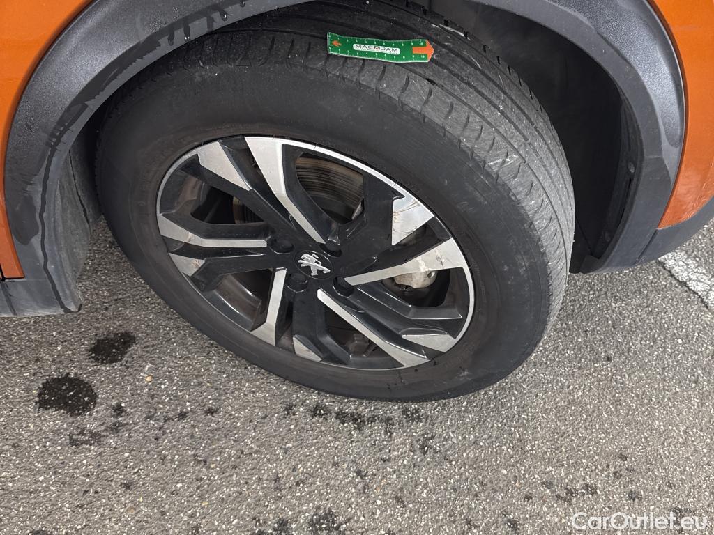  Peugeot  2008  Allure Pack 1.5 HDi 130CV BVA8 E6d #3