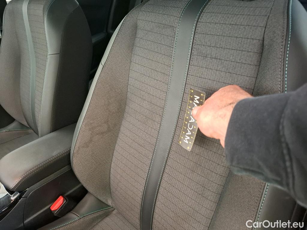  Peugeot  208  Allure Pack 1.2 PureTech 100CV BVA8 E6d #34