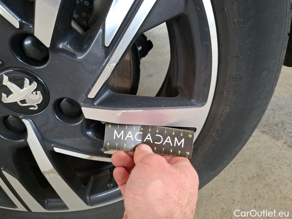  Peugeot  208  Allure Pack 1.2 PureTech 100CV BVA8 E6d #41