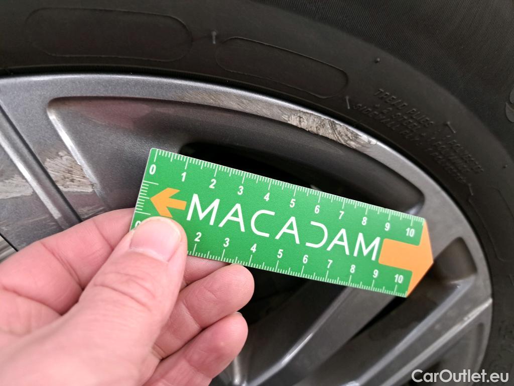  Peugeot  208 PEUGEOT  / 2019 / 5P / Berline BLUEHDI 100 S&S Active Business #4