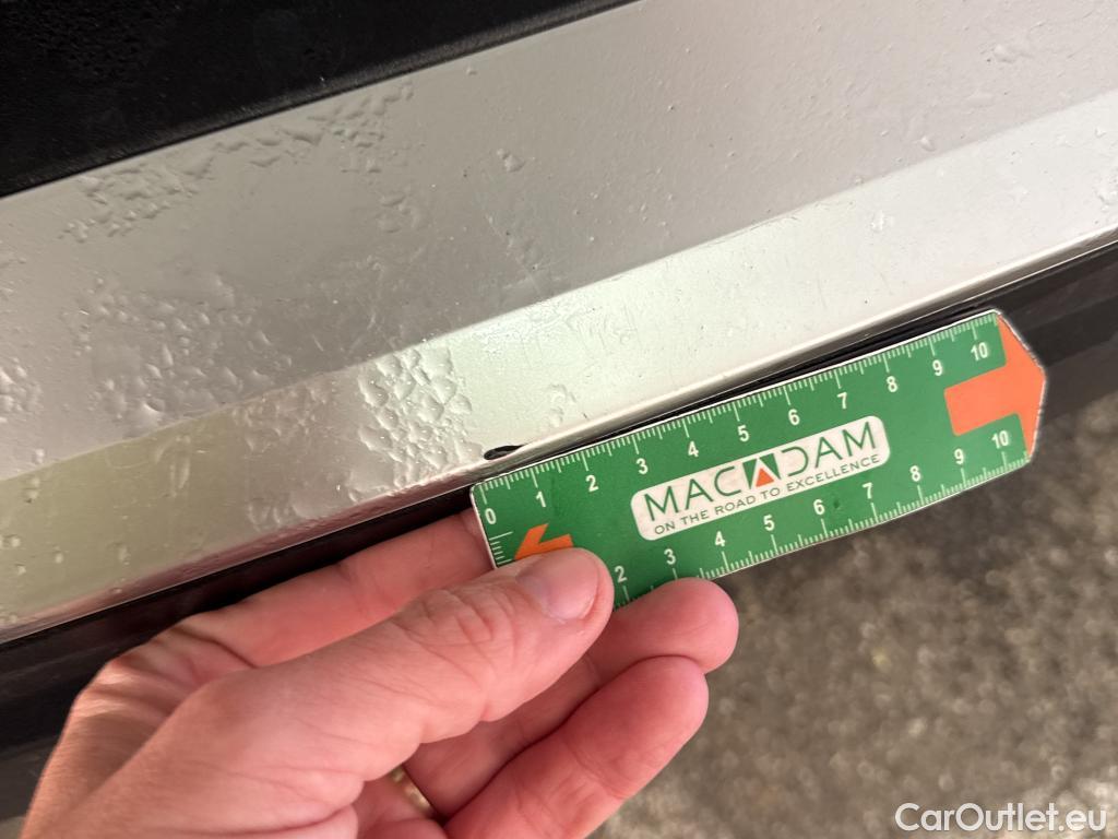  Peugeot  2008  Allure Pack 1.5 HDi 130CV BVA8 E6d #39